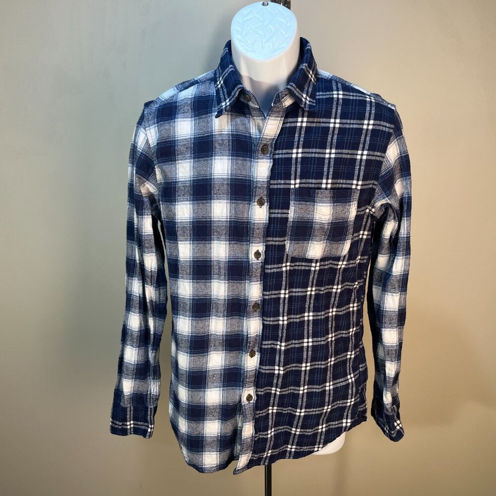 👔 J.Crew Men's Flannel Shirt S White Blue Block Print Long Sleeve EUC ✨